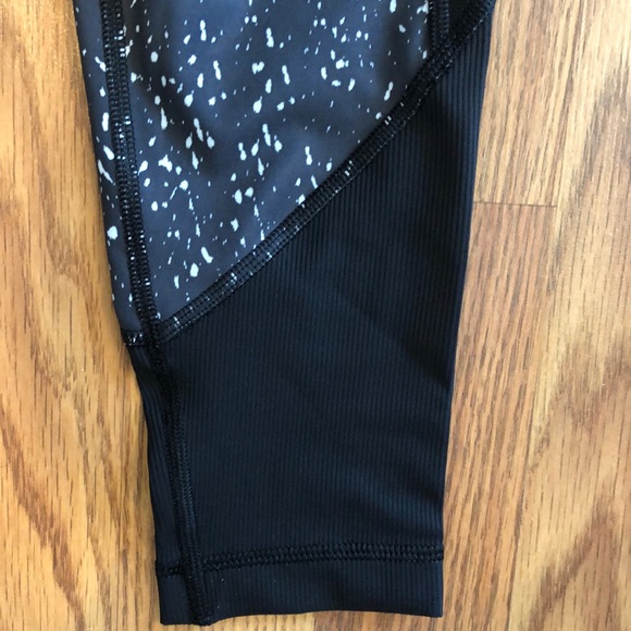 Lululemon leggings - Picture 2 of 7